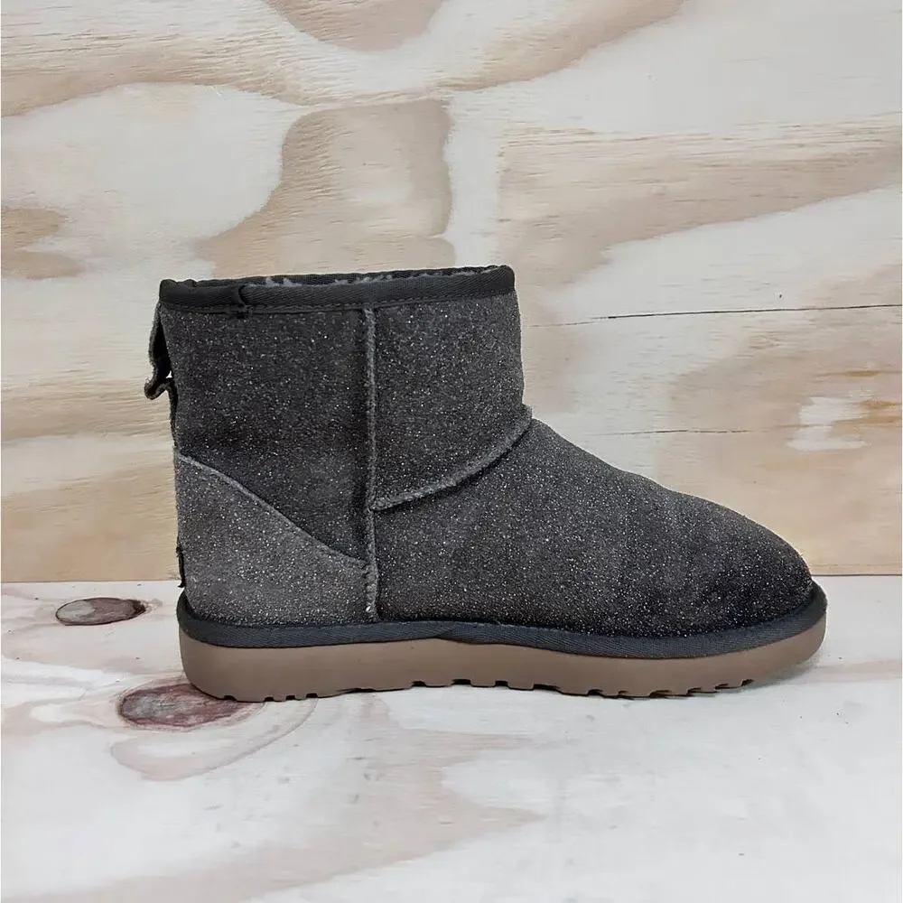 UGG Australia - Classic Mini Serein - Boots - Brown - Women's - 8 - S/N 1013984